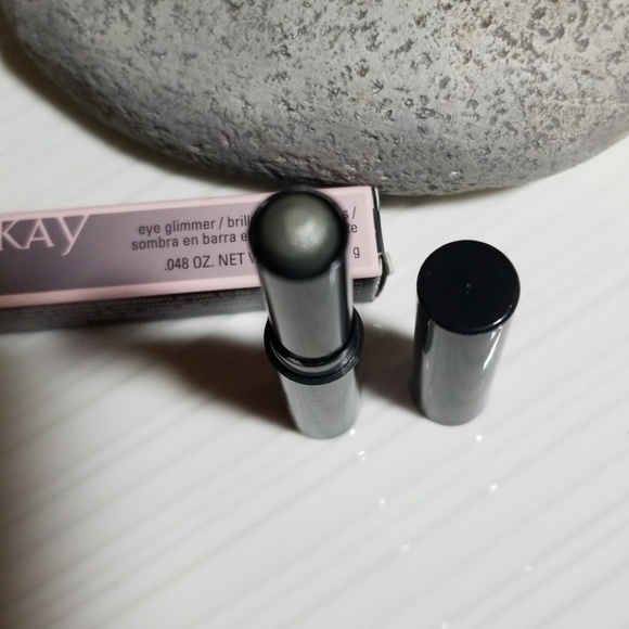 Mary kay eye glimmer - Picture 2 of 4